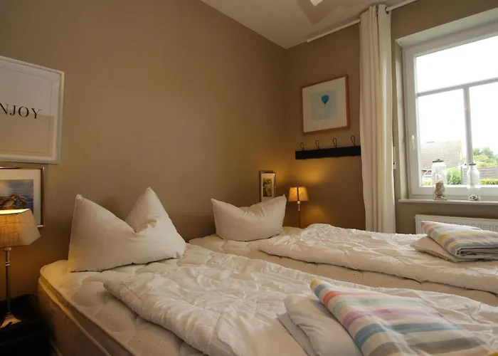 Stylish Vacation Apartment Alte Liebe At Dornumersieler Tief - North Sea Recreat